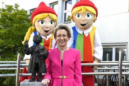 Rektor Uczelni na odsłonięciu Julka - Prawnika