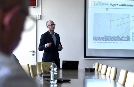 Ocena śródokresowa coraz bliżej - seminaria doktorantów II roku Szkoły Doktorskiej