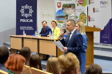 O kobietach w Dniu Kobiet podczas konferencji na WH