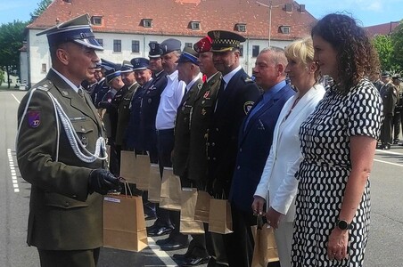 Podziękowanie za współpracę od 17 WOG