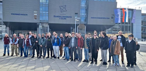 Studenci Wydziału Elektroniki i Informatyki w słowackim uniwersytecie 
