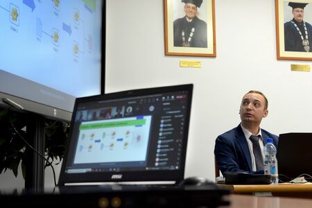 Obrona doktoratu z wyróżnieniem