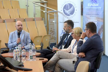 „Digital Skills in the Future of Work”: debata dotycząca przemysłu
