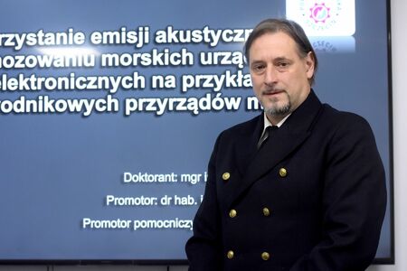 Doktorat za badania naukowe dotyczące diagnostyki morskich urządzeń elektroenergetycznych 