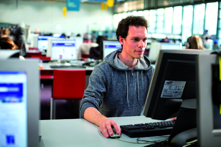 Uczelniane Centrum Technologii Informatycznych poszukuje pracowników
