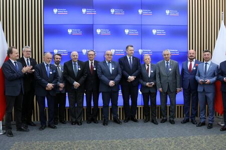 Naukowcy z Politechniki Koszalińskiej uhonorowani medalami resortowymi
