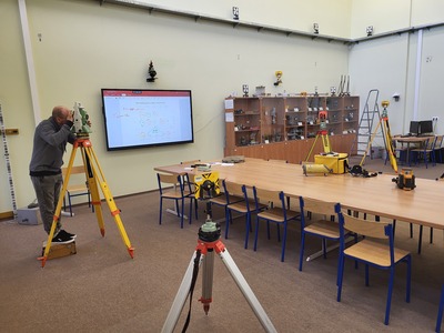 Pomiary osnowy w instrumentarium Geodezyjnym Laboratorium Geodezji WILŚiG